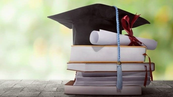 منح جامعة ميديبول