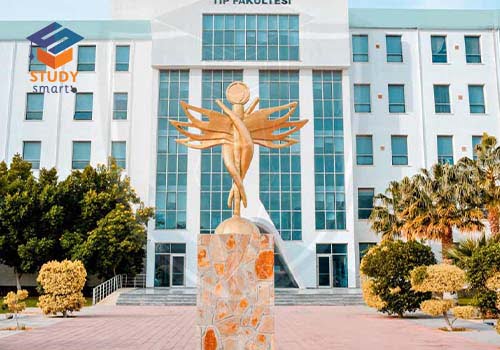 الصيدلة في جامعة الشرق الادنى